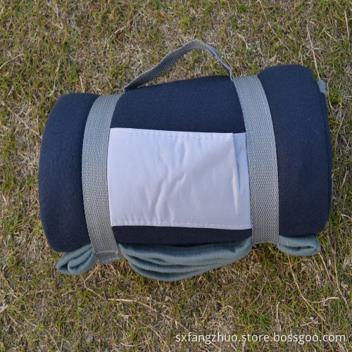 polyester plush fleece picnic blanket with handle